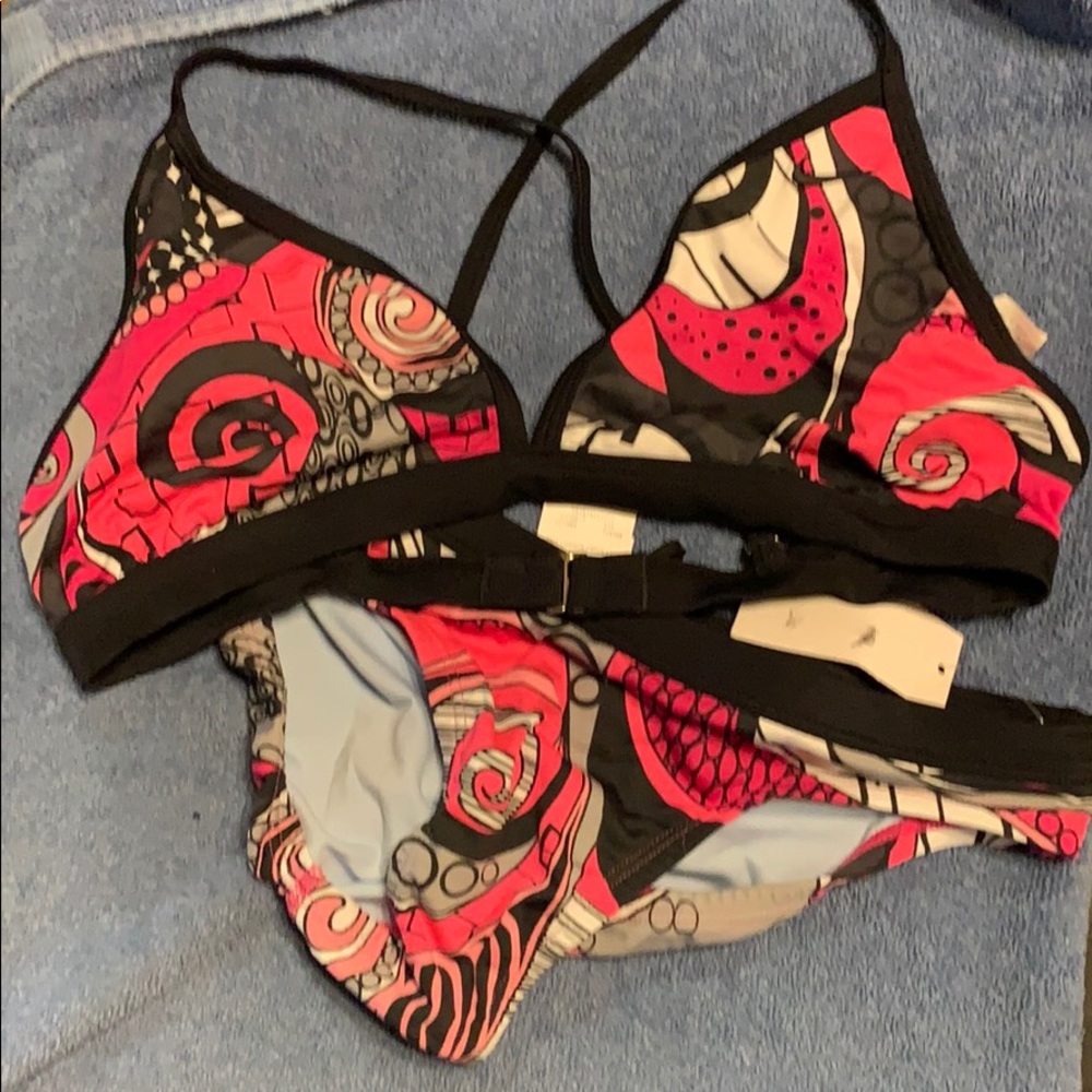 Nike 2-Piece Performance Swimsuit